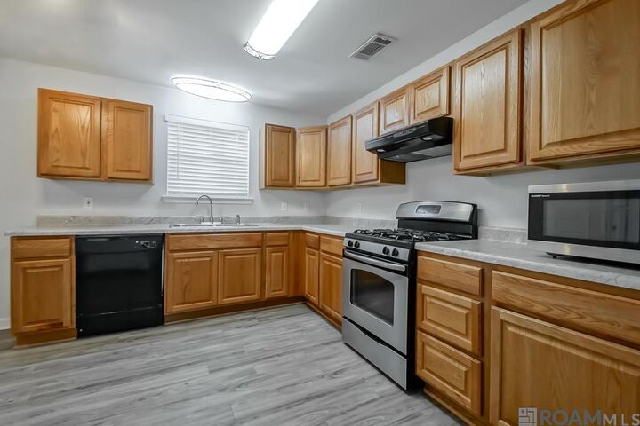 Property Photo:  43585 Brittany St  LA 70778 