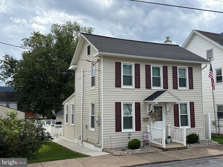 Property Photo: 185 Market Street PA 17034