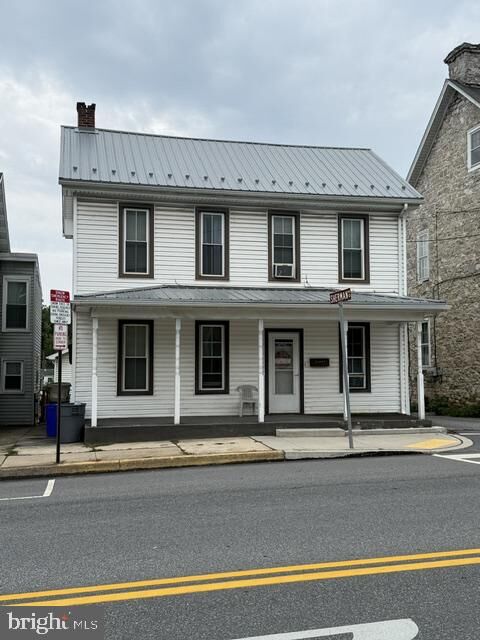 Property Photo:  425 E King Street  PA 17257 