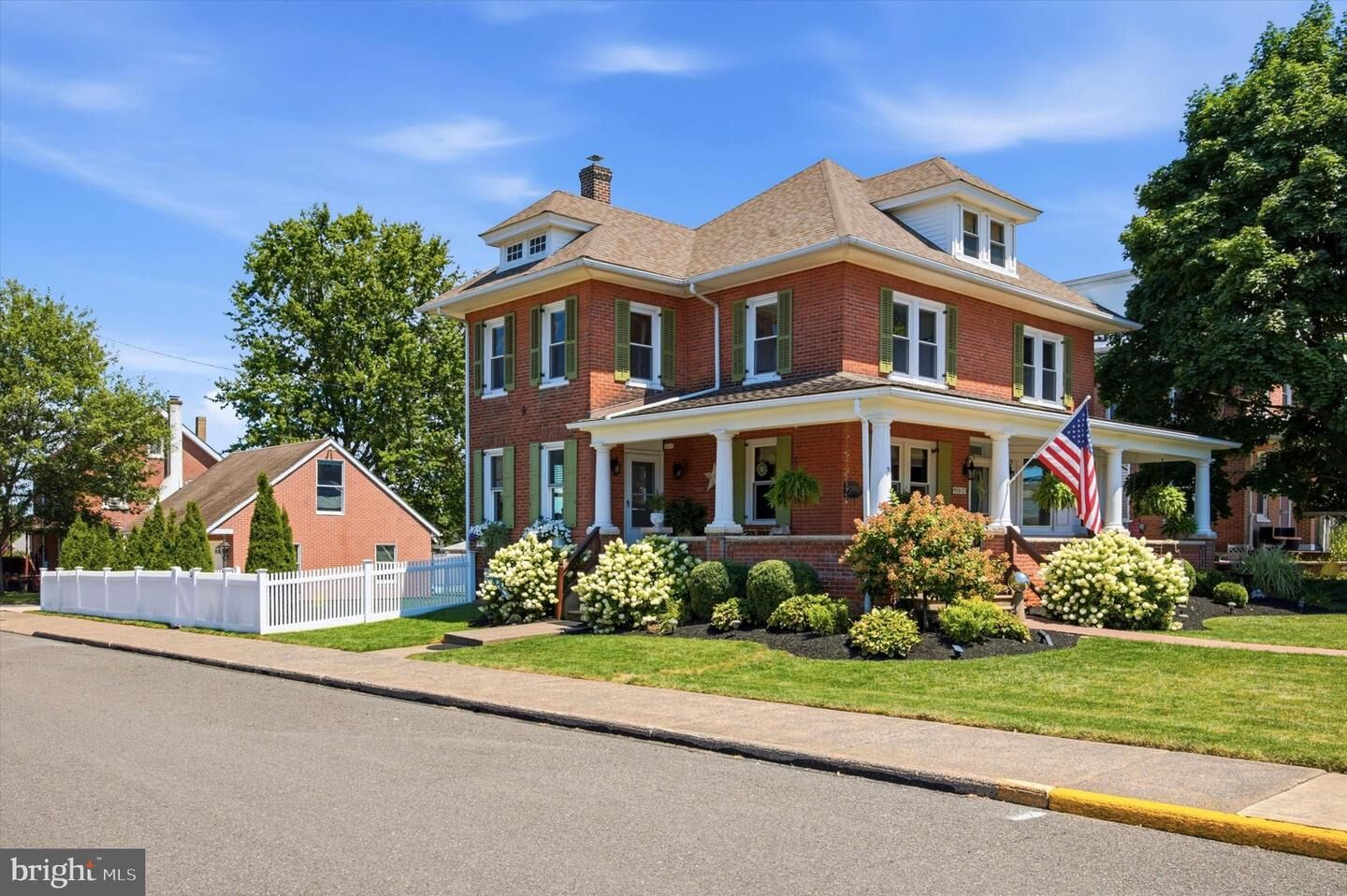Property Photo:  3 S Main Street  PA 18969 