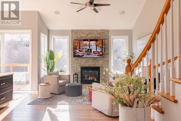 Property Photo: 87 Wolff Crescent ON K7S 0C1