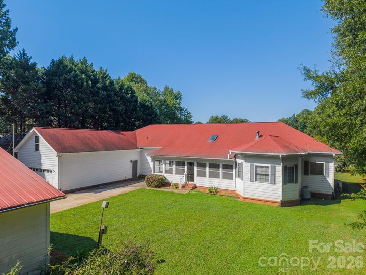 Property Photo:  1673 Forest Ridge Drive  NC 28164 