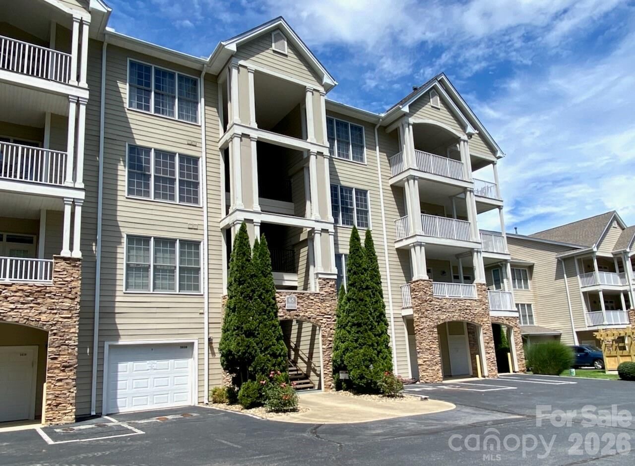 Property Photo: 65 Glenview Lane 3029 NC 28751