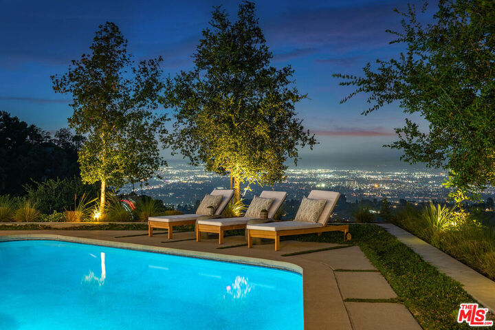 Property Photo: 8545 Charl Ln CA 90046