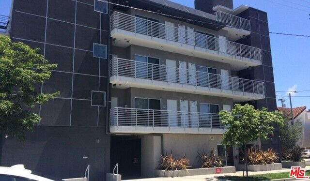 Property Photo: 11776 Idaho Ave, Unit 401 CA 90025