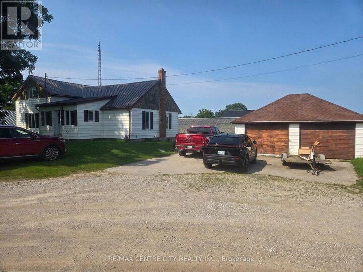 8565 Imperial Road — photo 1