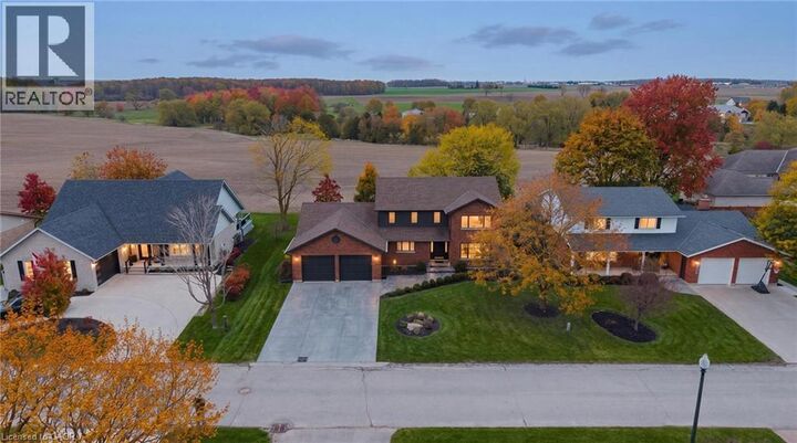 Property Photo:  890 Perkin Crescent  ON N4W 3R8 