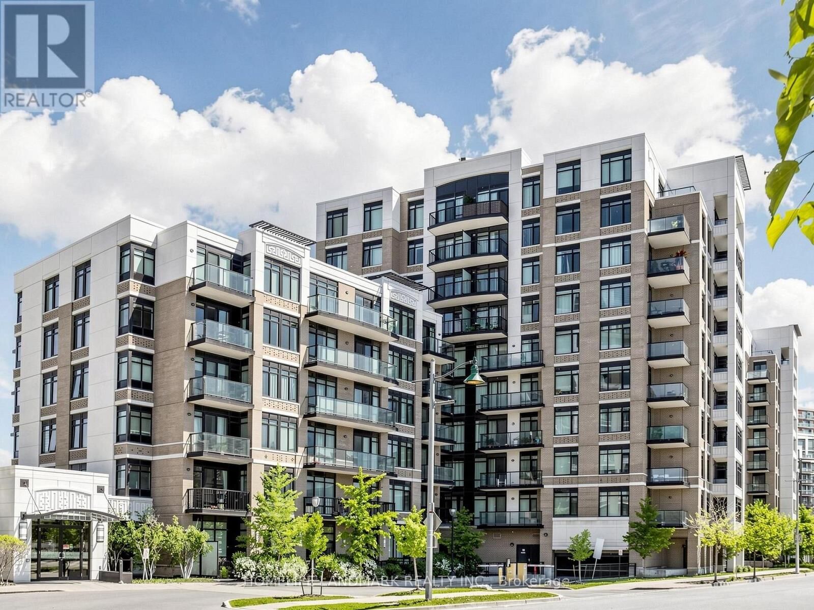 Property Photo: 131 Upper Duke Crescent 513 ON L6G 0C9