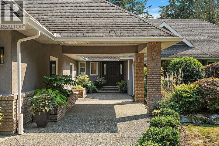 Property Photo: 657 Cromarty Avenue BC V8L 5G6