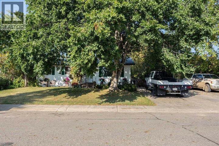 Property Photo: 54 Birch Road AB T9H 1J7