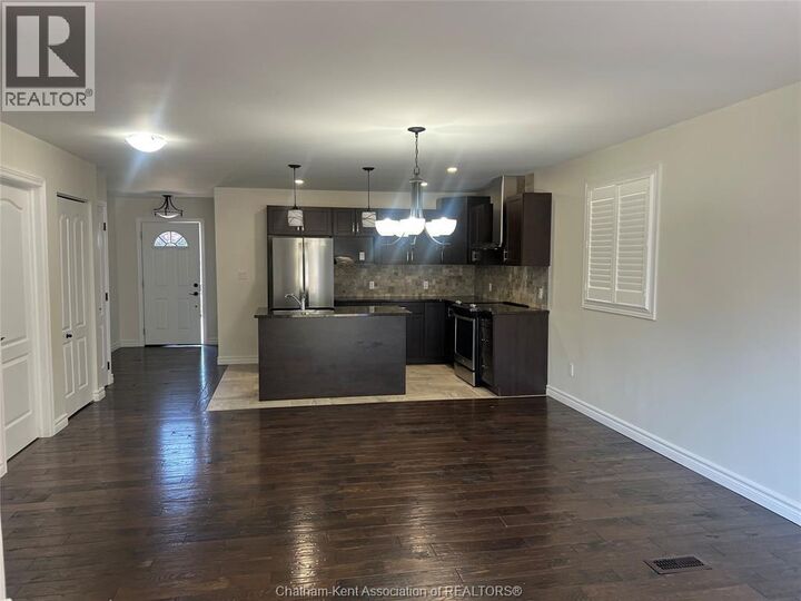 Property Photo:  9 Notre Dame Street North  ON N0P 1Z0 