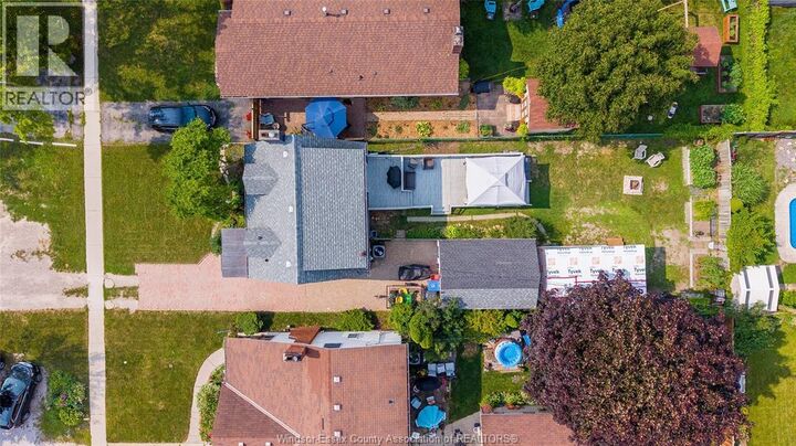 Property Photo: 956 Homedale Boulevard ON N8S 2T2
