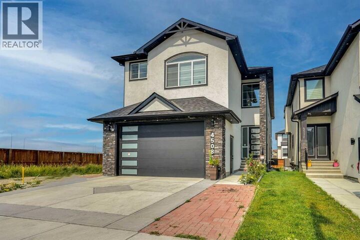 Property Photo:  4508 87 Avenue Northeast  AB T3J 2H9 