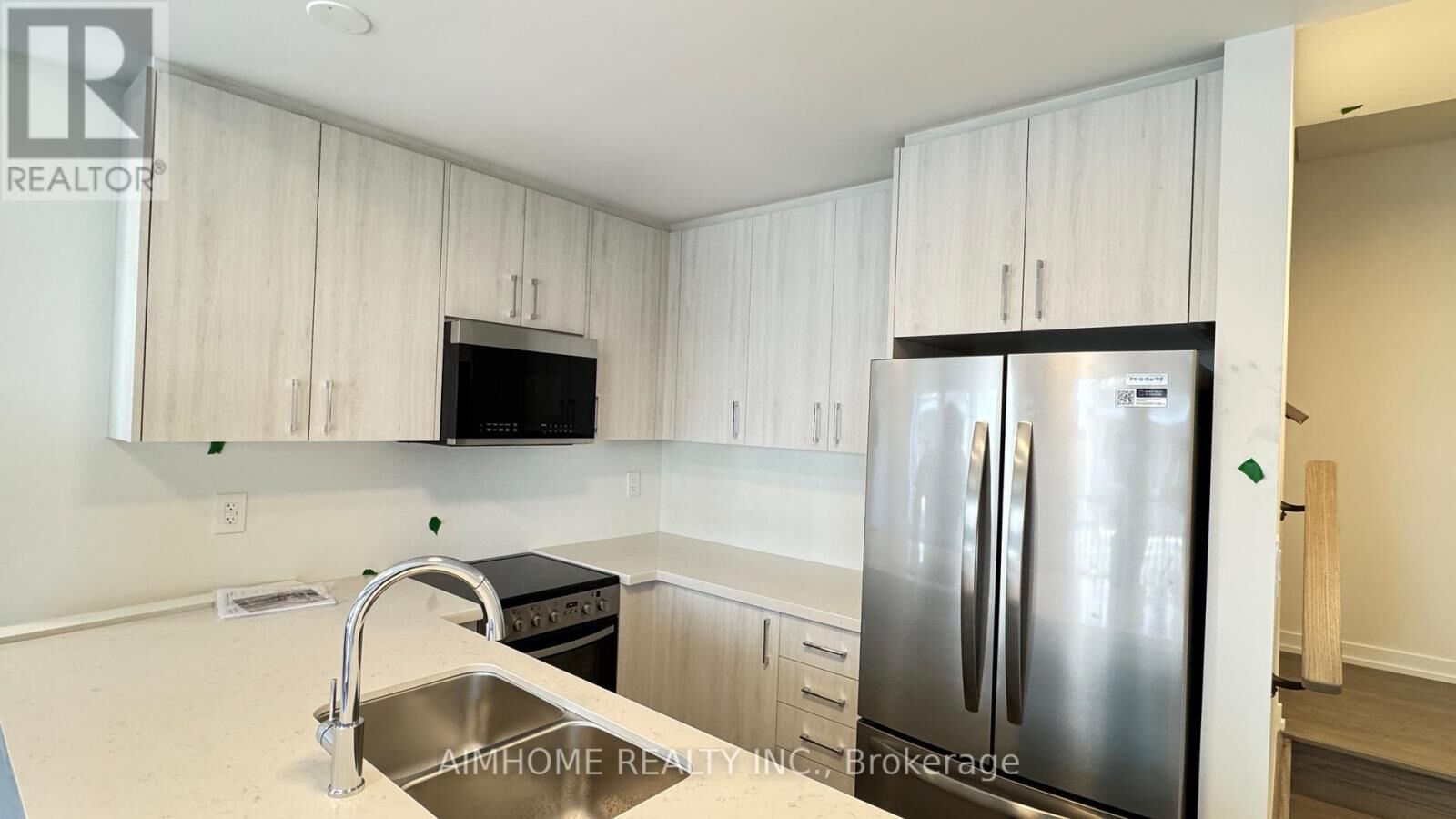 Property Photo:  95 Matawin Lane  ON L4B 0H7 