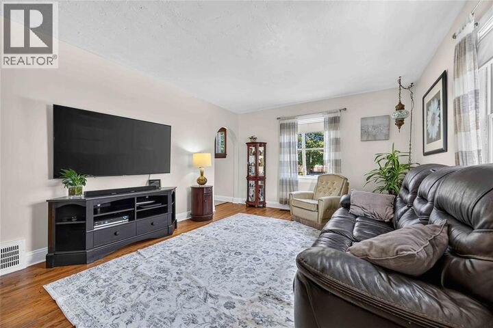 Property Photo: 495 Davis Street ON N7T 1C5