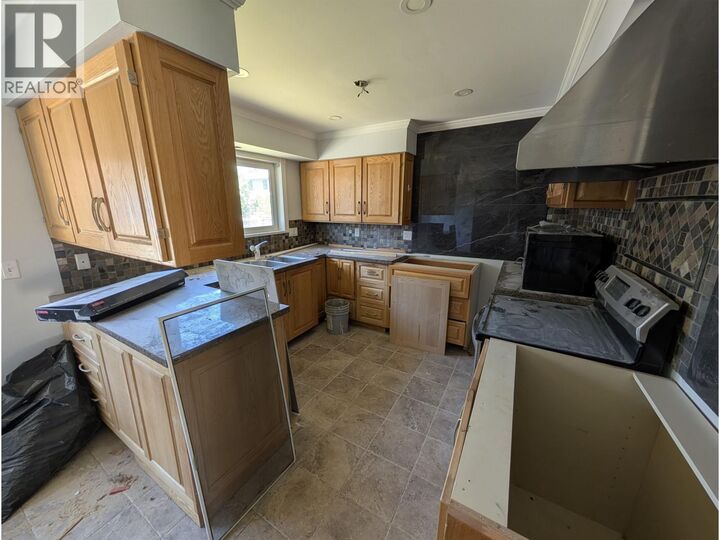 Property Photo:  10xxx Southport Road 4bed Suite  BC V7A 4J7 