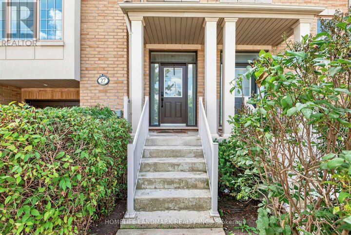 Property Photo: 8900 Bathurst Street 27 ON L4J 8A7