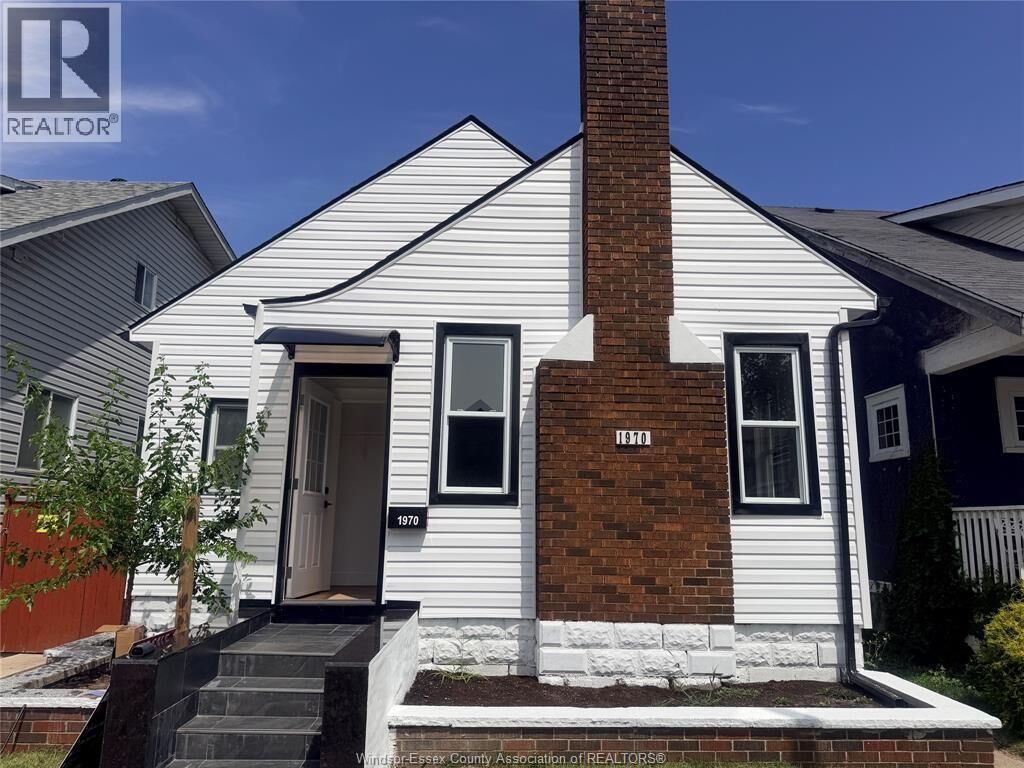 Property Photo: 1970 Ottawa ON N8Y 1R7