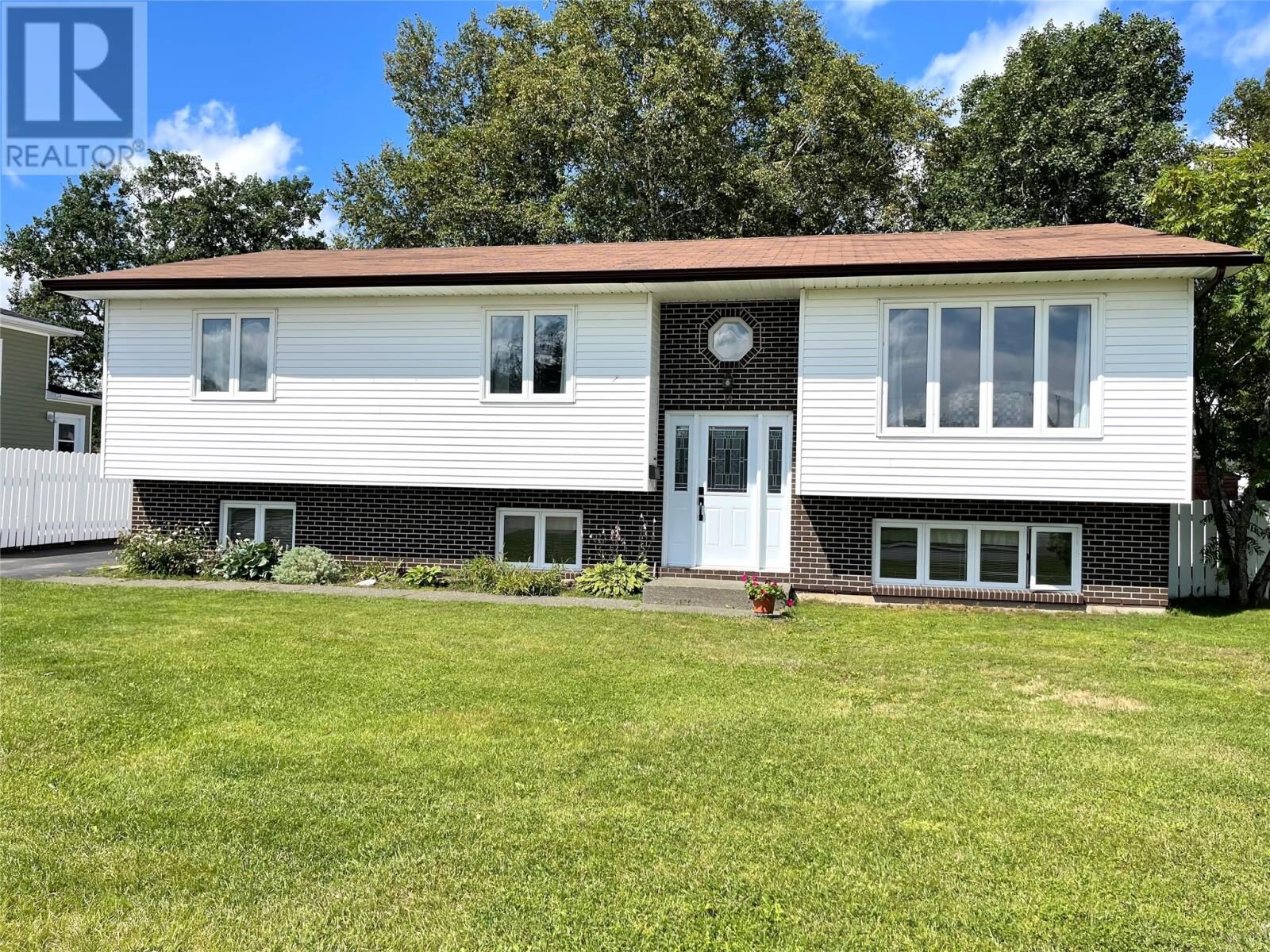 Property Photo:  19 Gardner Street  NL A2A 2X7 