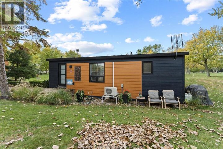 Property Photo:  981 County Rd 2 711  ON N8L 1B4 