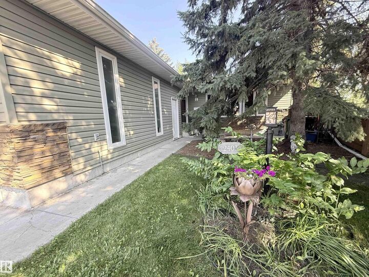 Property Photo: 2403 81 St NW AB T6K 3L5