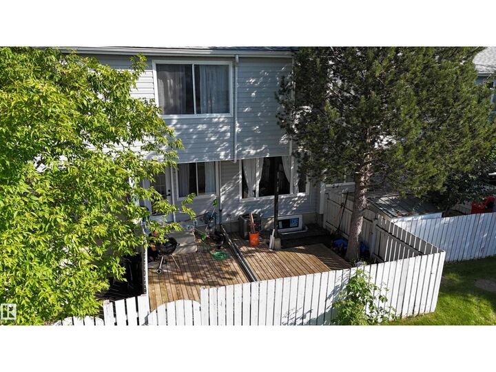 Property Photo: 71 Amberly Co NW AB T5A 2H9