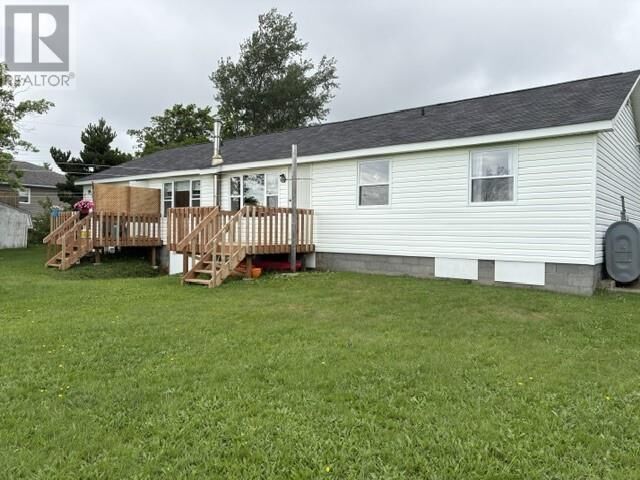 Property Photo: 42 Hillview Avenue NL A2N 1T1