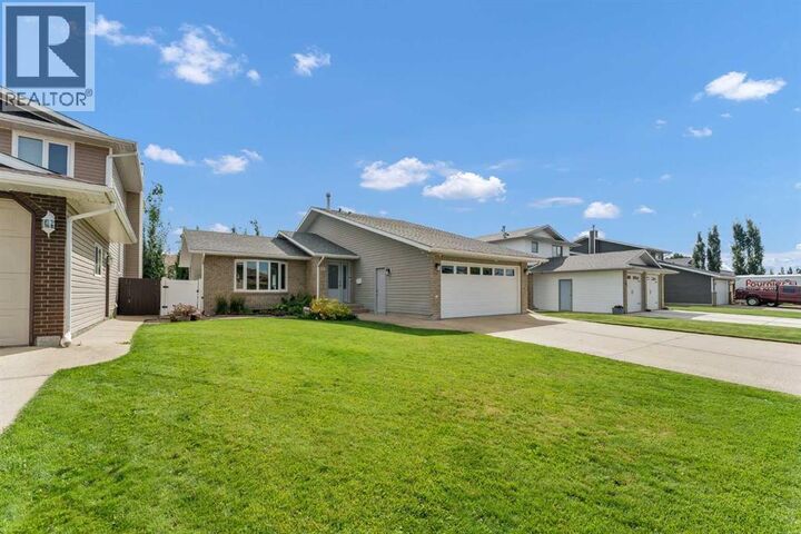 Property Photo:  29 Rice Drive Southeast  AB T1B 3X2 