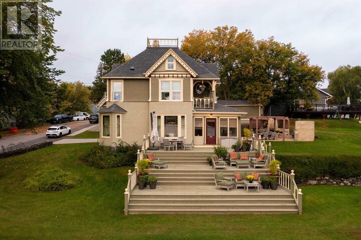 108 Ottawa St — photo 1
