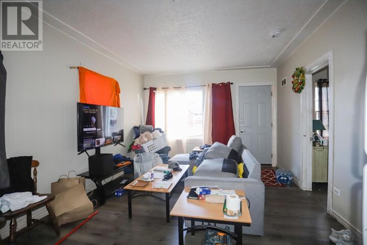 Property Photo:  239 Wellington St  ON P6A 2L7 