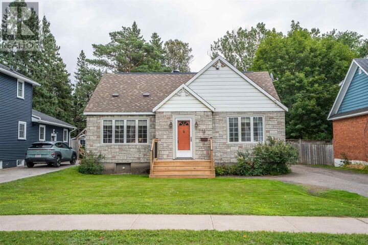 16 Retta St — photo 1