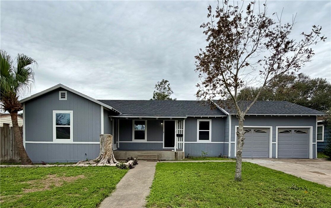 Property Photo: 1315 Brentwood Drive TX 78415