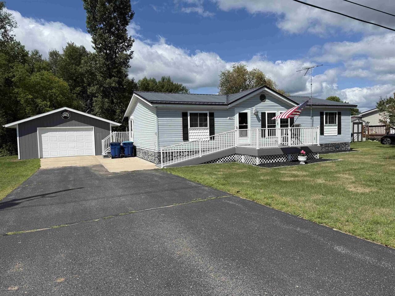 Property Photo: 469 Sarah Street WI 54414