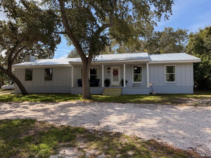 Property Photo:  16990 Hodges Ave  FL 32625 