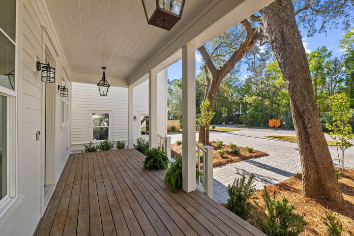Property Photo:  276 Little Canal Drive  FL 32459 