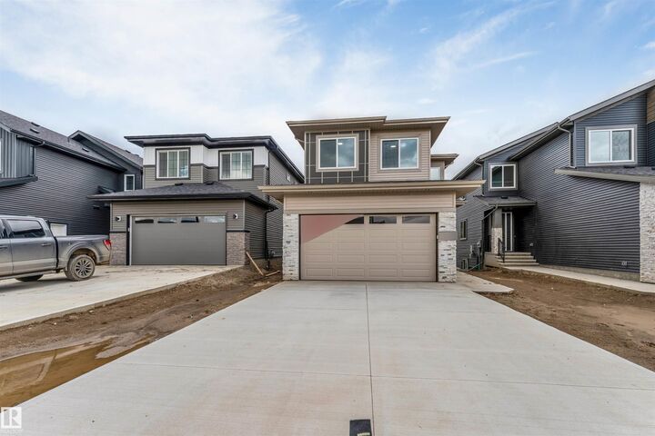 Property Photo:  47 Norwyk Wy  AB T7X 4E9 