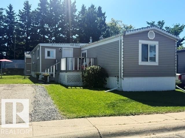 Property Photo: 19 Oak Ridge Drive NW AB T6P 1G9