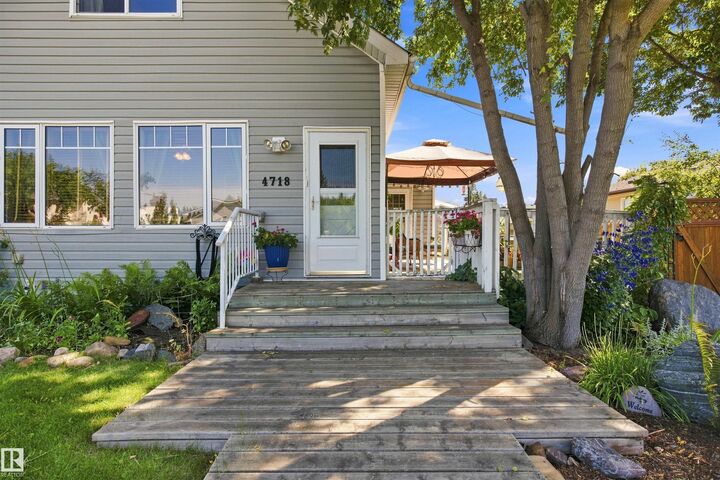 Property Photo: 4718 49 Street AB T9S 1R1