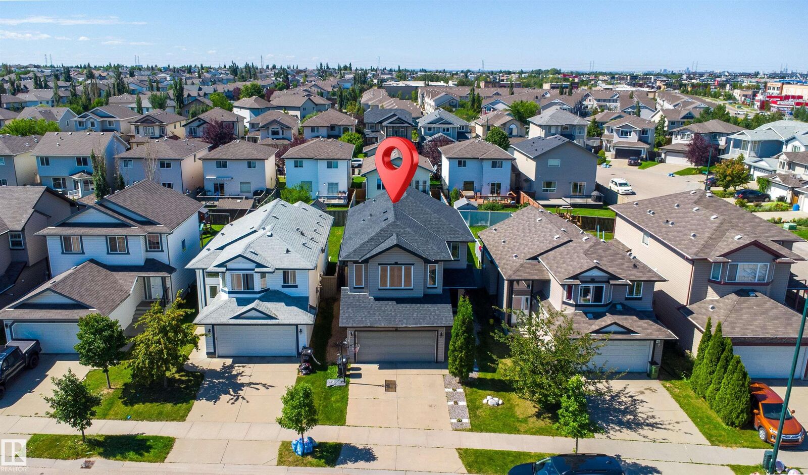 Property Photo:  3760 12 Street NW  AB T6T 0E5 