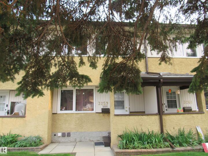Property Photo: 3259 139 Avenue NW AB T5Y 1T2
