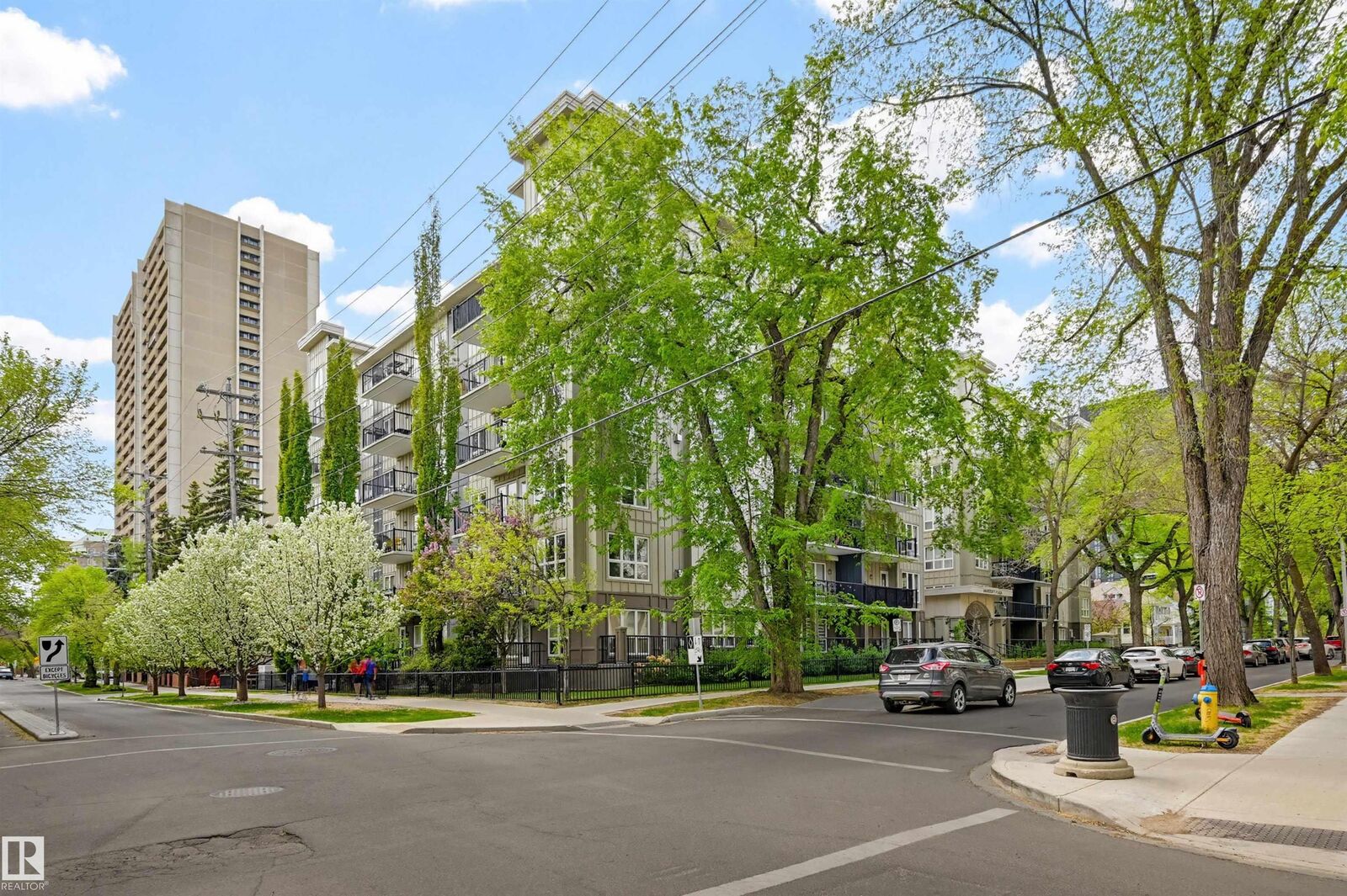 Property Photo: 11103 84 Avenue NW 102 AB T6G 2X4