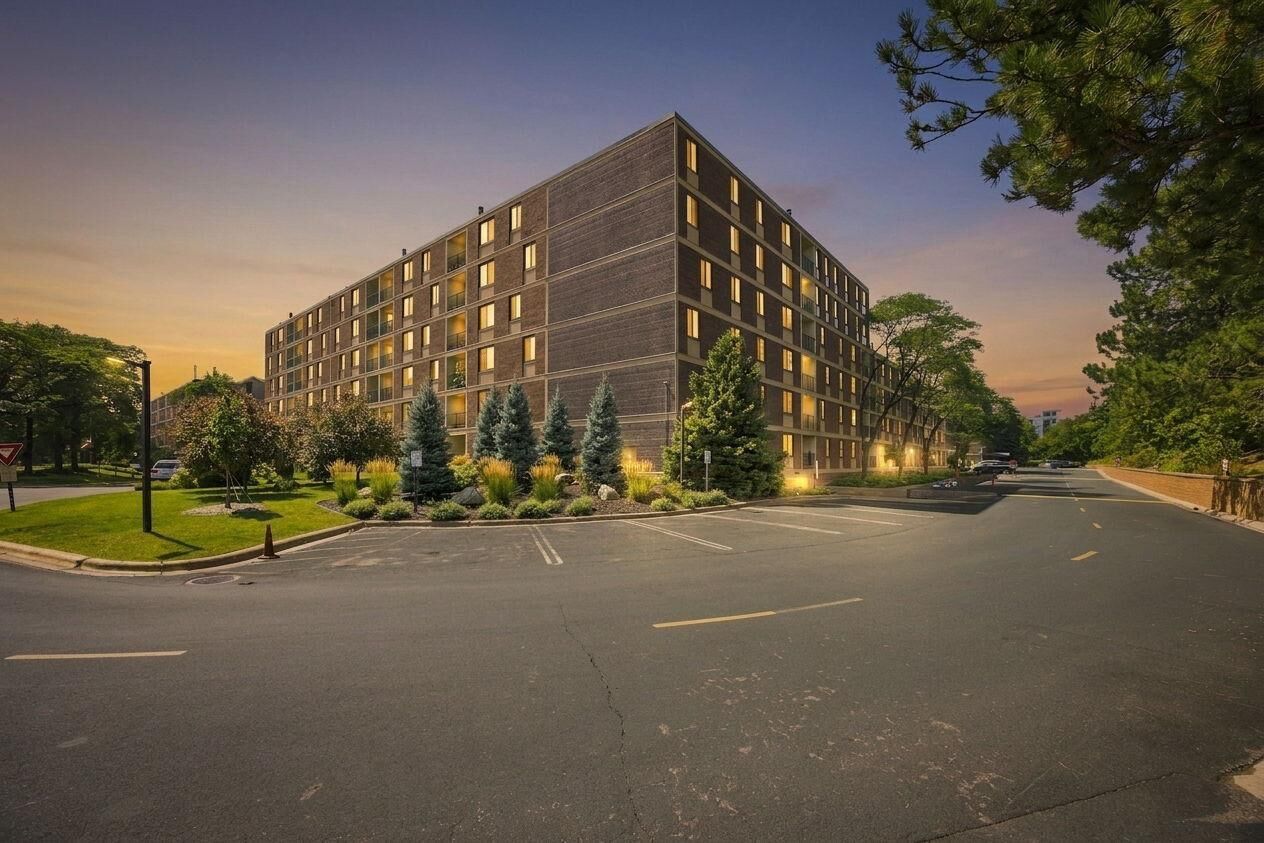 Property Photo: 7200 York Avenue S MN 55435