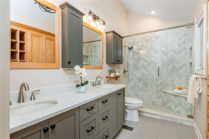 Property Photo:  420 Stonebridge Drive  GA 30075 
