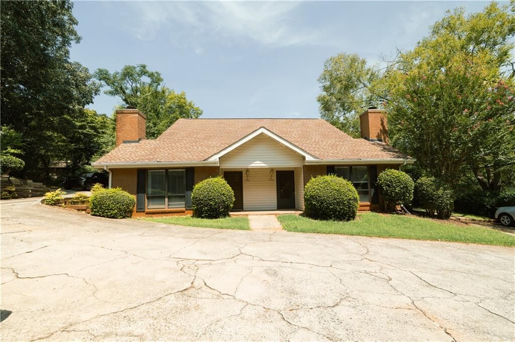 Property Photo:  1256 Minhinette Drive  GA 30075 