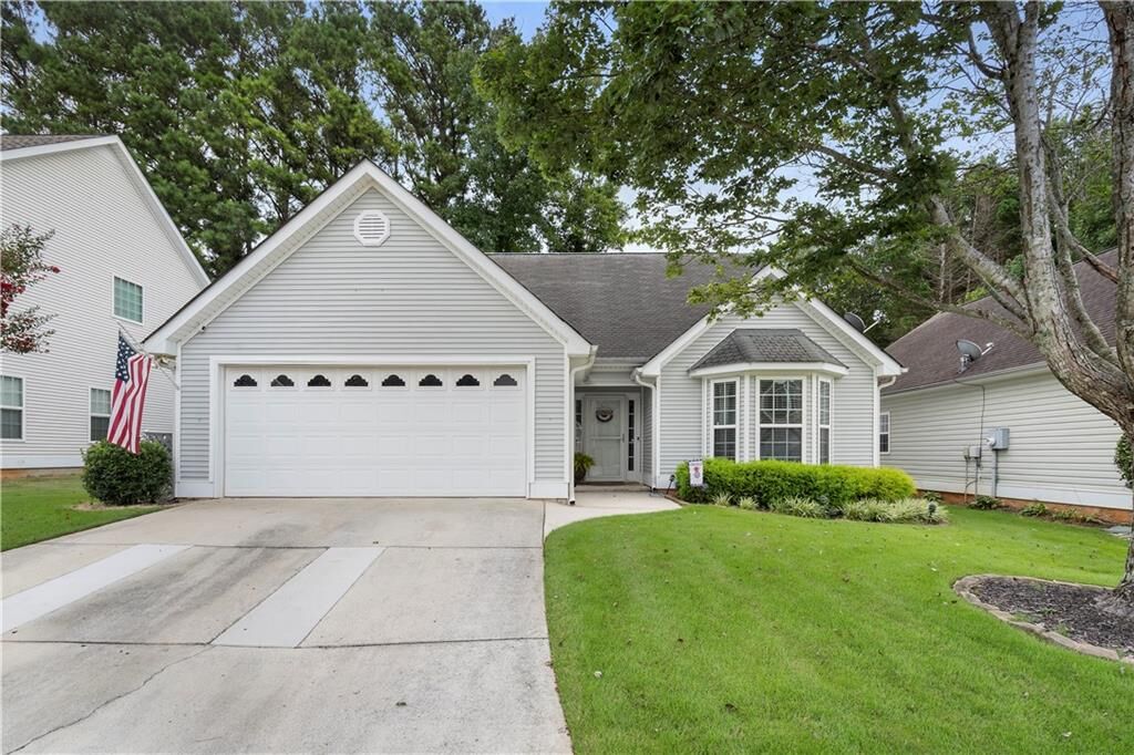 Property Photo: 314 Prescott Court GA 30265