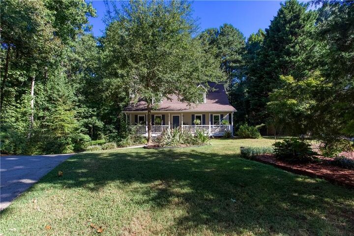 Property Photo: 178 N Springs Court GA 30101
