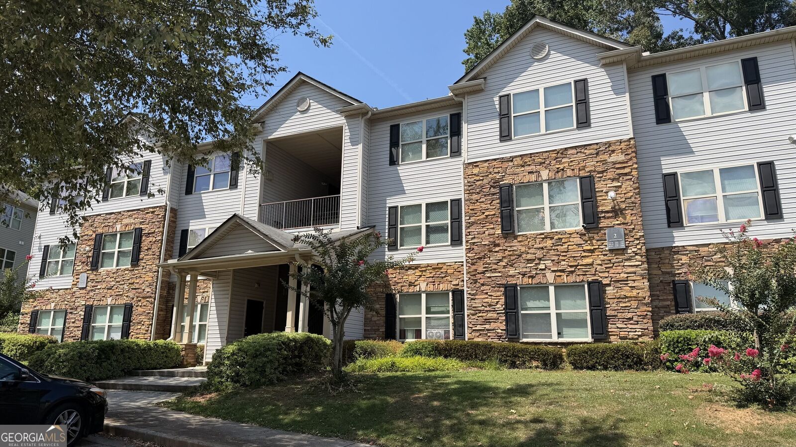 Property Photo: 2102 Fairington Club Drive GA 30038