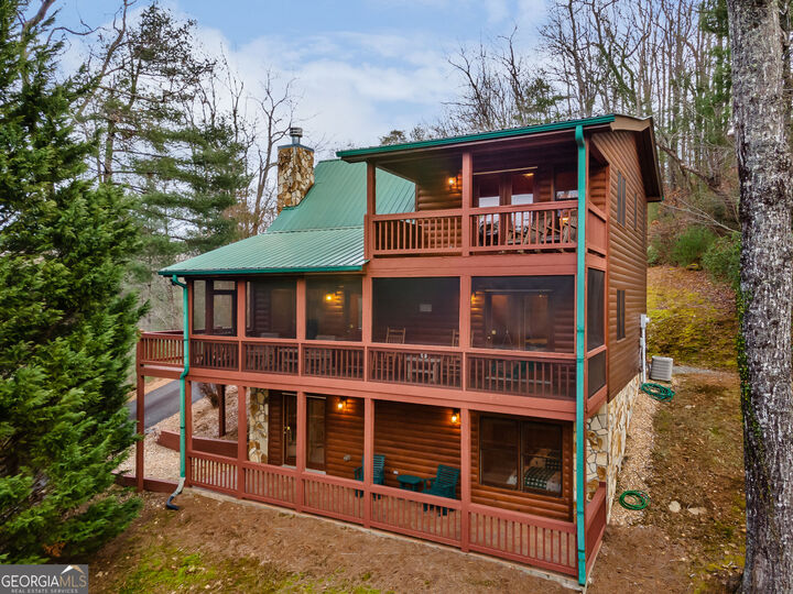Property Photo:  131 Toccoa Overlook Lane  GA 30513 