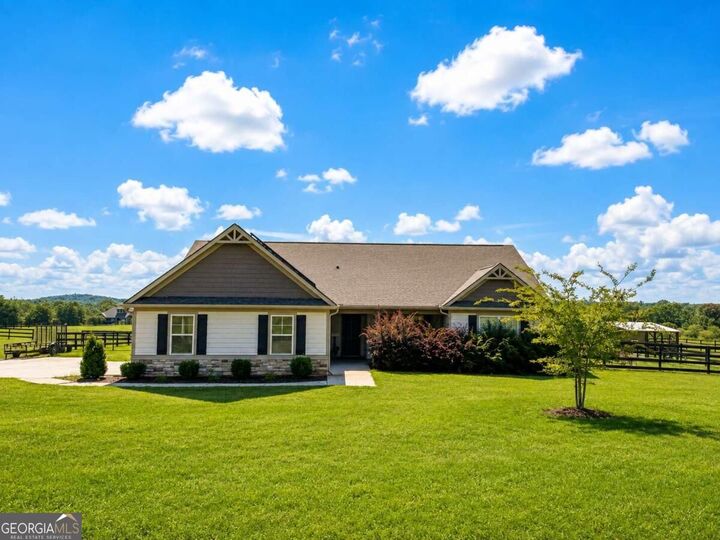 Property Photo: 4404 Smokey Road GA 30263