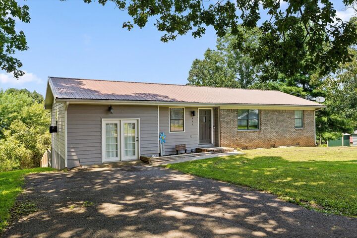 Property Photo: 481 McDowell Road TN 37327